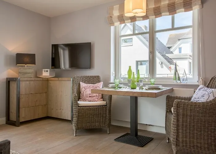 Berthin-bleeg-str. 1, W5, Strandnest